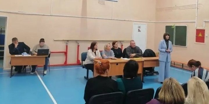 Руководителя школьной столовой в Прионежье уволили после скандала