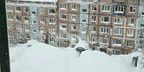 Petropavlovsk‑Kamchatsk: tempesta di neve che ha coperto la città con dune di neve gigantesche
