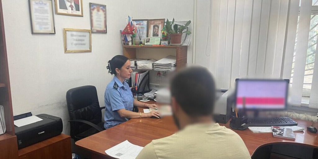 За долги по штрафу жителю Крыма назначили 480 часов обязательных работ