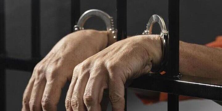 В Гагарине сотрудники уголовного розыска установили подозреваемого в краже из магазина