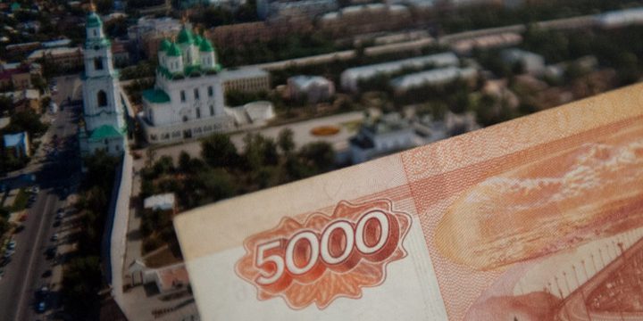 Эксперт предупреждает астраханцев о риске двойной оплаты за коммуналку