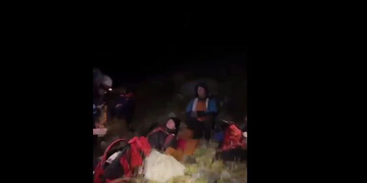 В горах Карачаево-Черкесии спасатели эвакуировали травмированного туриста из Сочи