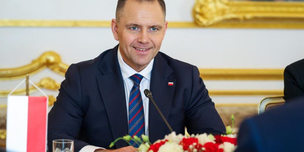 Presidente polacco annulla incontro con Orbán per via del viaggio a Mosca