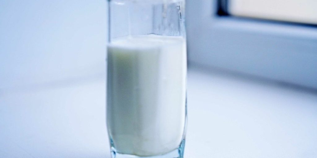 Il Ruolo Fondamentale delle Proteine nella Salute Umana: Importanza, Benefici e Conseguenze del Consumo Proteico