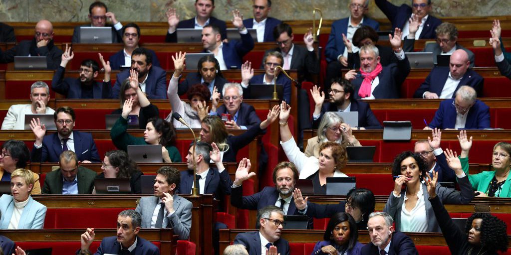 Assemblea Nazionale Francese Respinge la Tassa sugli Ultraricchi: Conseguenze e Reazioni Politiche