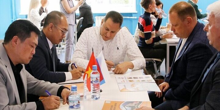 Биржа контактов прошла на форуме «Дни международного бизнеса»