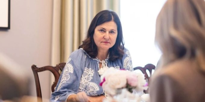 L'Unione Europea Cerca di Superare il Veto dell'Ungheria sull'Adesione dell'Ucraina: Una Sfida per l'Integrazione Europea