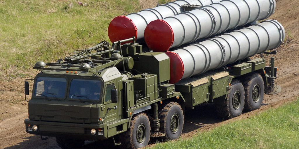 Russia abbatte 87 droni ucraini in un'operazione notturna di difesa aerea