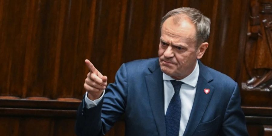 Polonia: Tusk annuncia che gli Stati Uniti accetteranno di posizionare truppe sulla frontiera ucraina per garantire la sicurezza