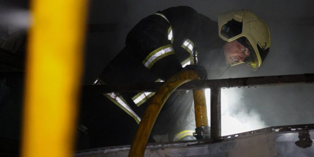 Attacco russo all'infrastruttura energetica dell'Ucraina: l'offensiva continua, timori per la popolazione e l'economia