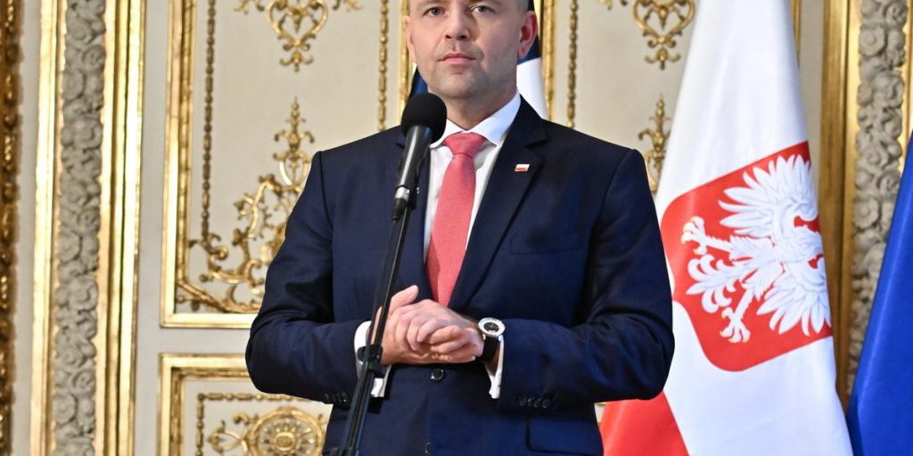 В МИД РФ высмеяли употребившего снюс в зале заседаний ООН президента Польши