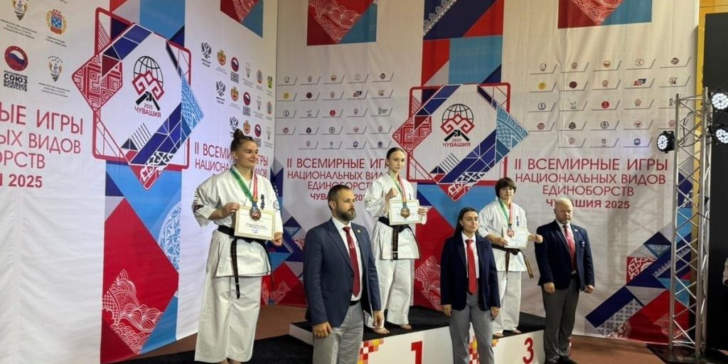 Ленинградские мастера по всестилевому каратэ отличились в Чувашии