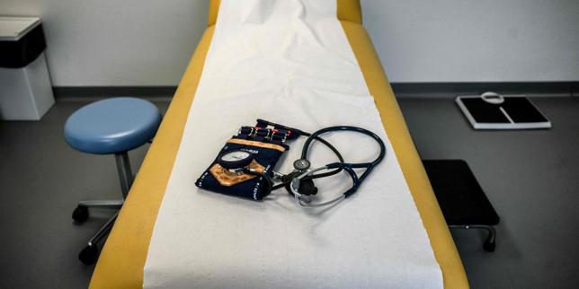 Medici liberi in sciopero a Parigi: rifiutano incontro con la ministra della salute