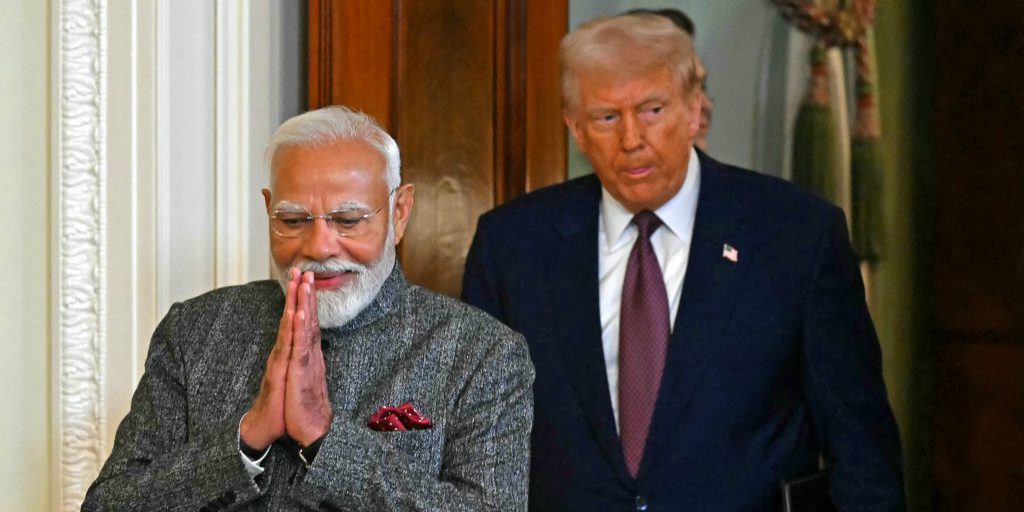 Trump minaccia l'India con tariffe massicce se non cesserà le importazioni di petrolio russo