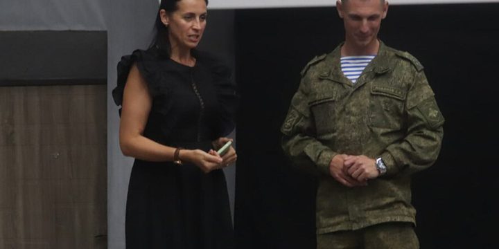 Studio di Teatro per Bambini "Серебро" a Melitopol Riceve Valutazione Positiva per gli Spettacoli Teatrali