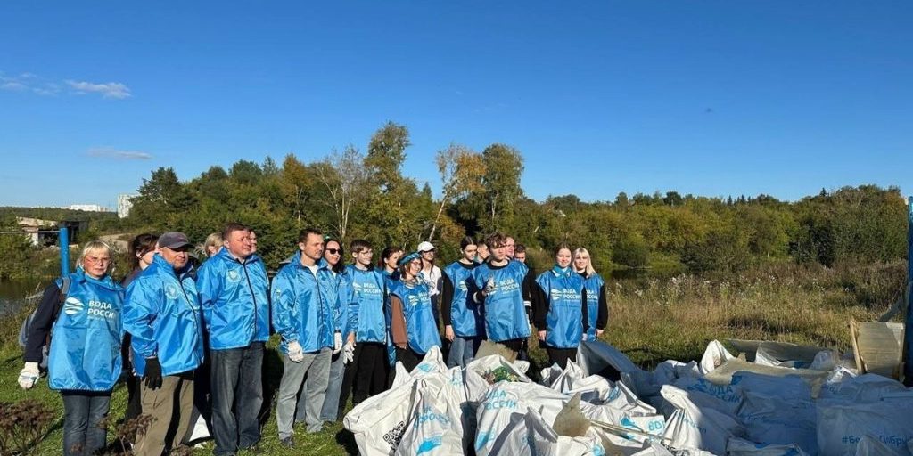 На берегу реки Содышка во Владимире прошел субботник