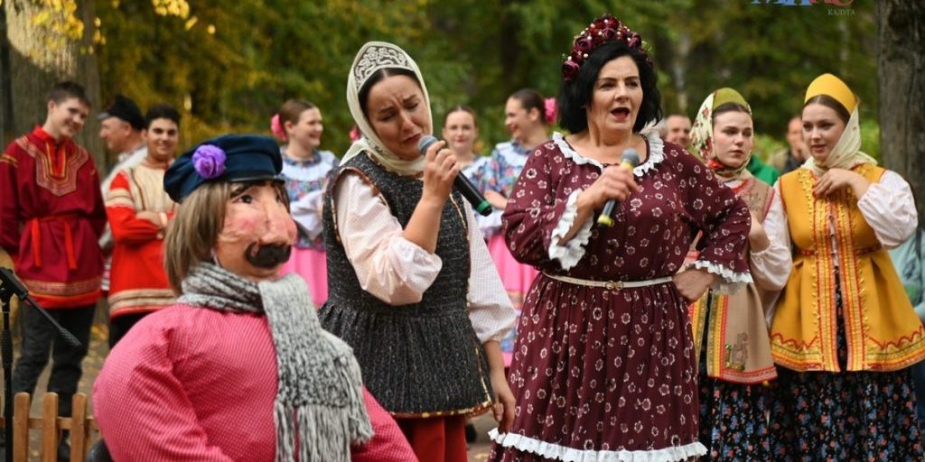 Калужане  простились с осенью на «Осенинах»