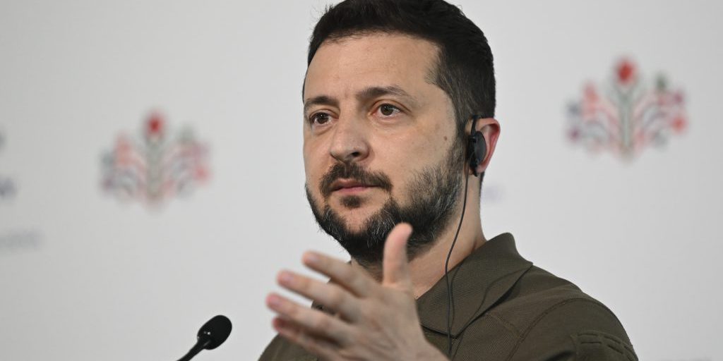 Zelenskyy aggiorna Støre sui colloqui trilaterali ad Abu Dhabi e sulla cooperazione post‑guerra