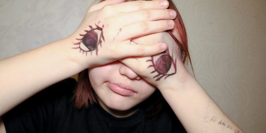 Учёные объяснили причину появления голосов в голове у людей с шизофренией