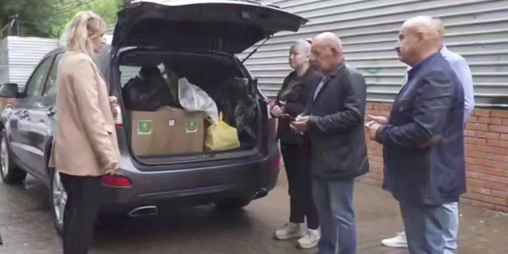 В Мелитополе состоялась передача гуманитарной помощи, собранной жителями Приазовского района