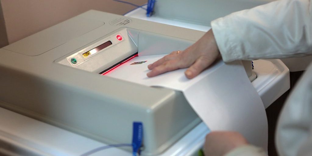 Самый возрастной мировой лидер баллотируется на восьмой срок