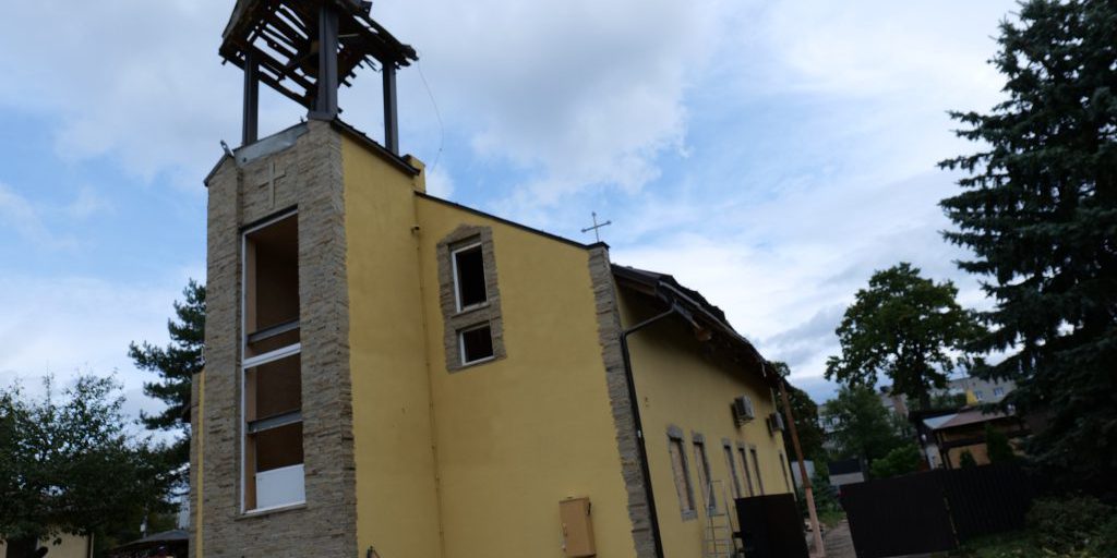 Russian strike damages church in Lviv