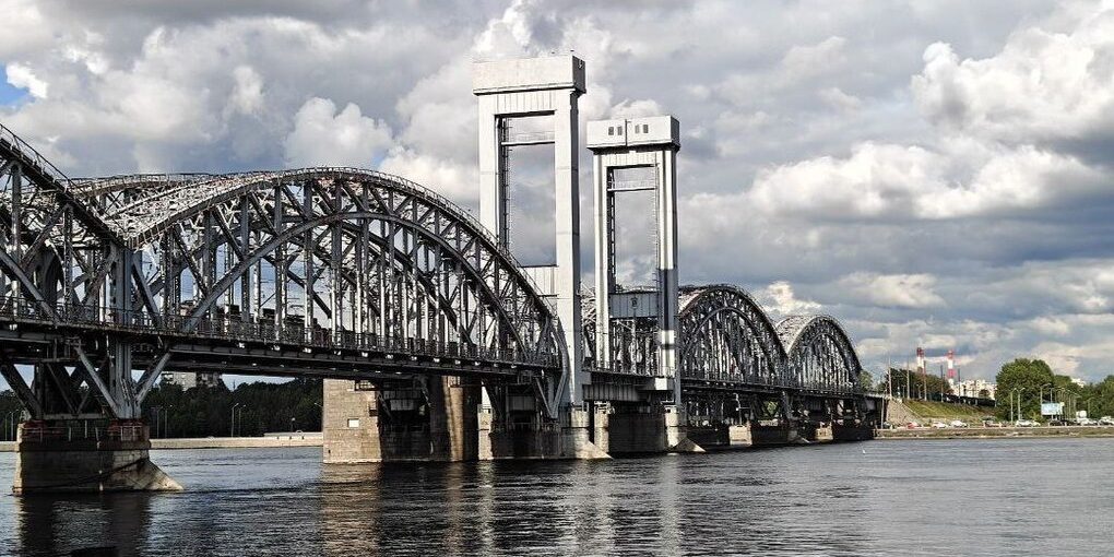 Силовики проверили 312 мостов в Петербурге из-за одного анонимного звонка