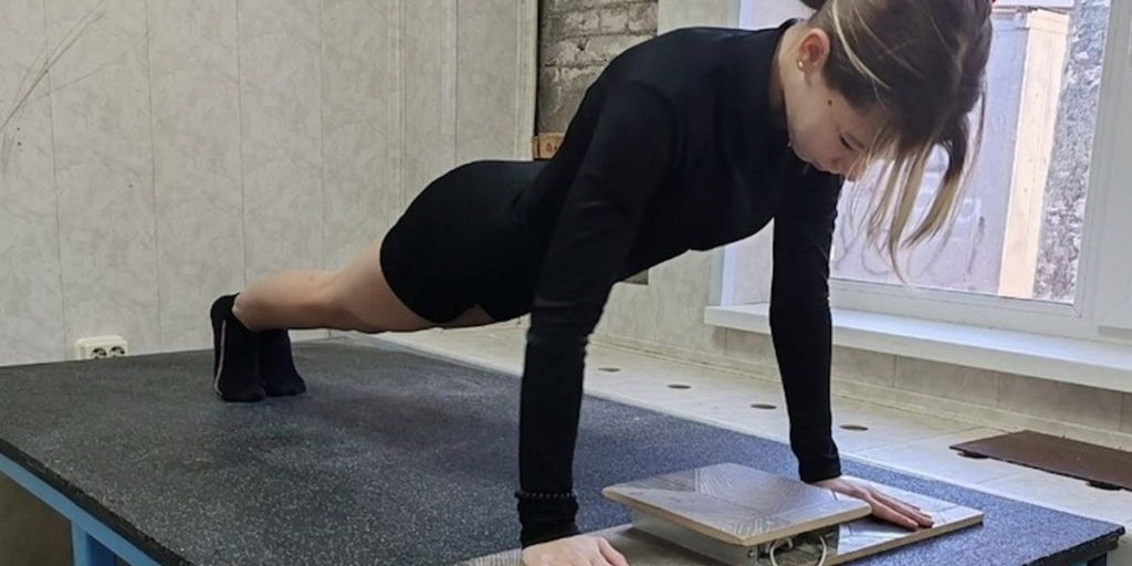 Городские соревнования по полиатлону прошли в Мирном