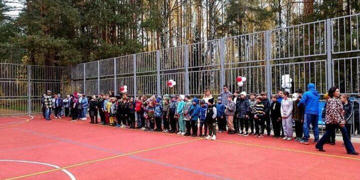 Nuova Area Sportiva Intelligente a Raduzhnyi: Un Investimento di 12 Milioni di Rubli per il Benessere dei Cittadini