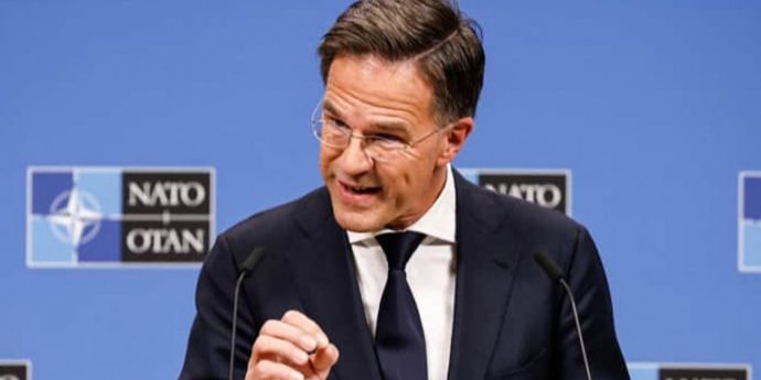 NATO esorta l'UE a non limitare gli acquisti di armi per l'Ucraina alla regola “acquista europeo”