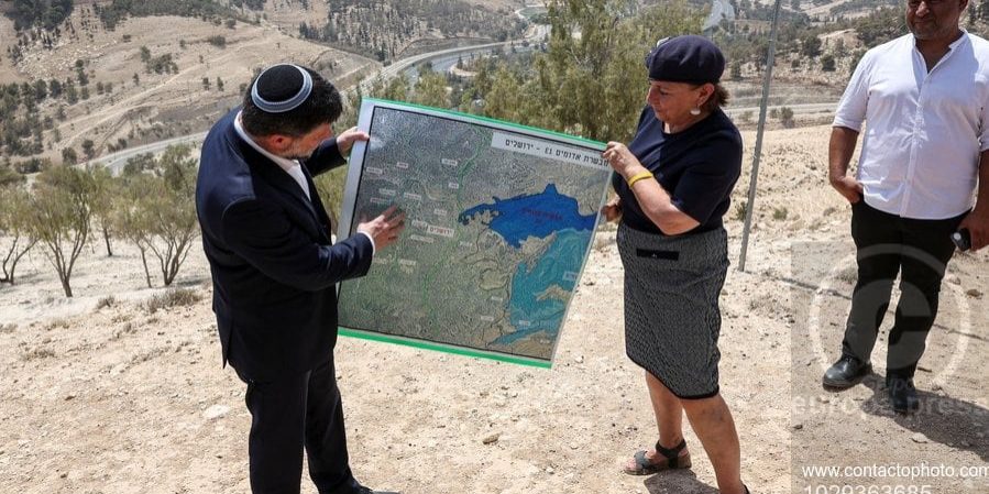 Netanyahu legalizza 19 insediamenti in Cisgiordania per contrastare la minaccia di uno Stato terroristico