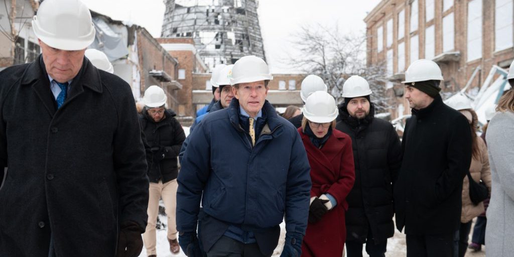 5a3cefcdc17463e7ec48328cda59e3bc-2