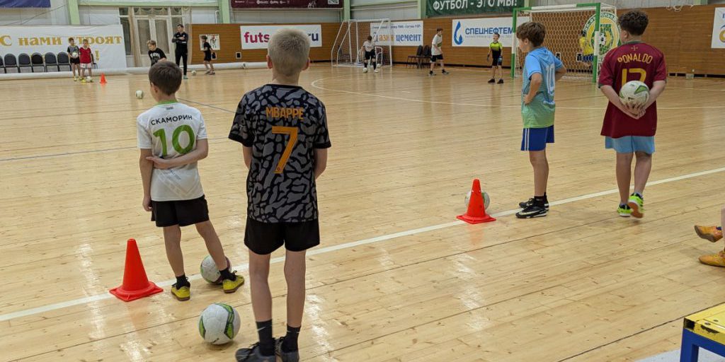 Вечерний рейд по занятости несовершеннолетних прошел в Первомайском районе Пензы