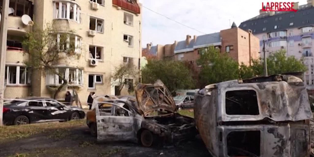 Ucraina, attacco russo con droni su Kiev: almeno 8 feriti