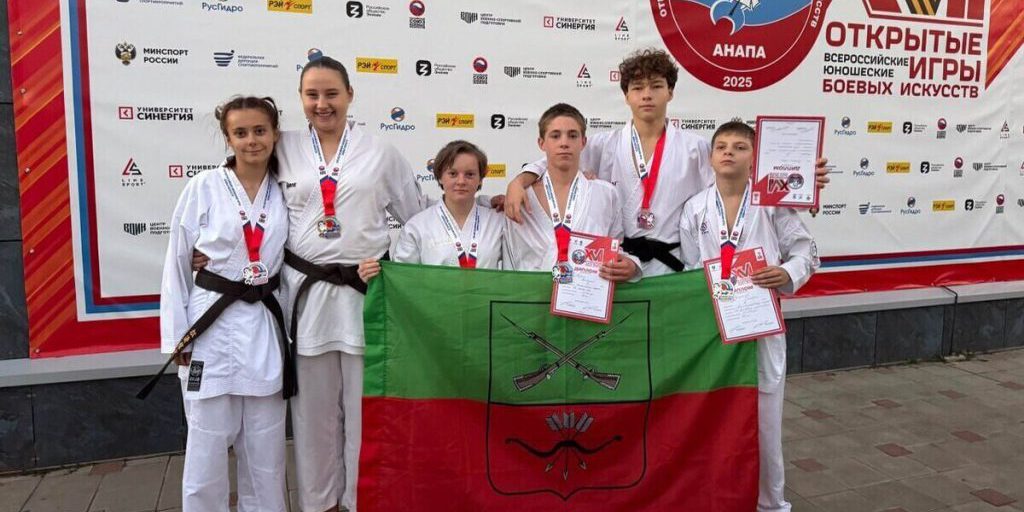 Запорожские каратисты блеснули на Всероссийских юношеских Играх боевых искусств