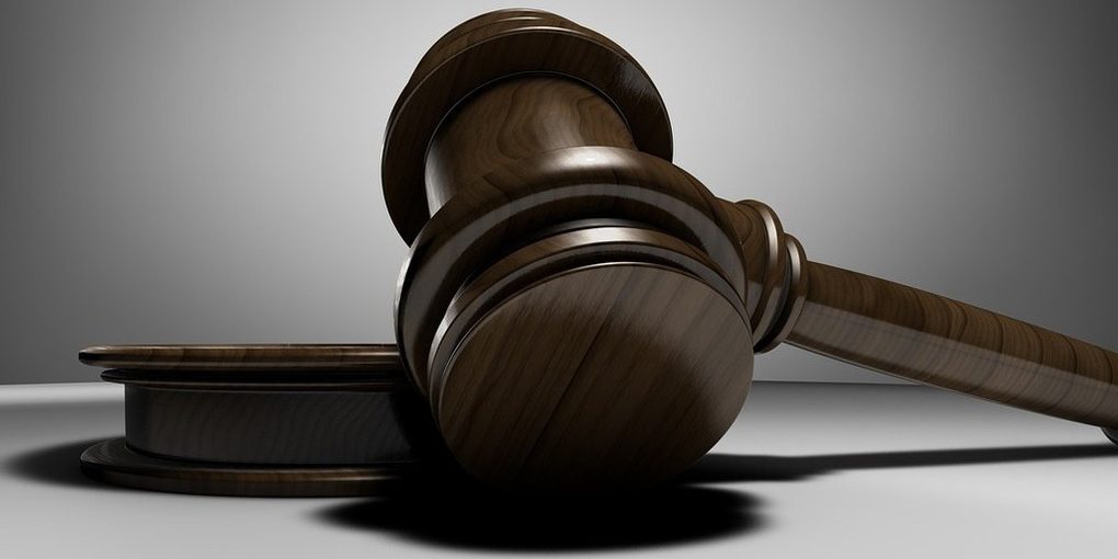 Avvocato accusato di truffa in Daghestan: il caso dei 1,7 milioni di rubli sottratti a un cliente