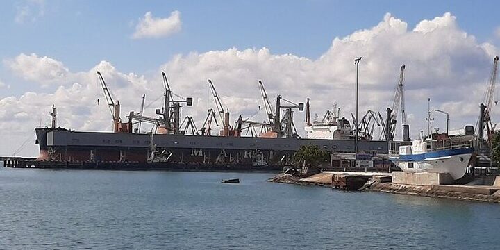 Туапсинский морпорт будет возвращен в государственную собственность