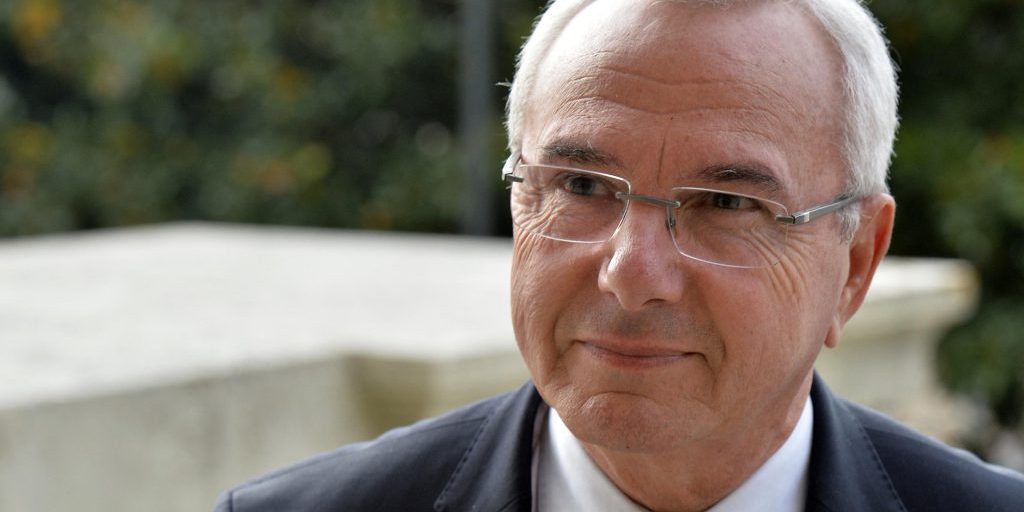 Décentralisation : Jean Leonetti presse Emmanuel Macron de valider par référendum les promesses de Sébastien Lecornu