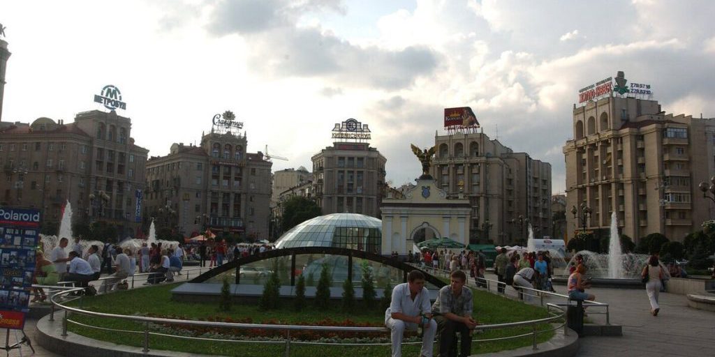 Из "Сказки" в Трампа: на Украине переименуют сквер