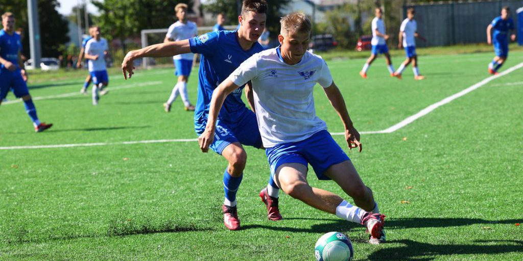 I Calciatori di Orël Vincono e Salgono in Classifica nella Superlega della NSFL con una Prestazione Storica