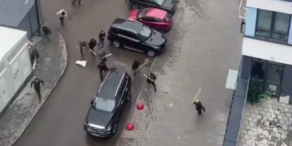 Пять мигрантов пострадали в ходе уличной драки в Москве