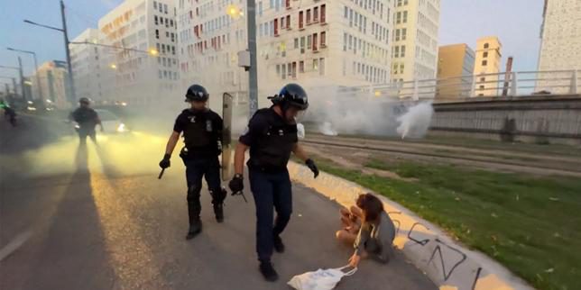 Caso di violenza della polizia a Marsiglia: una studentessa denuncia gli abusi subiti durante una manifestazione