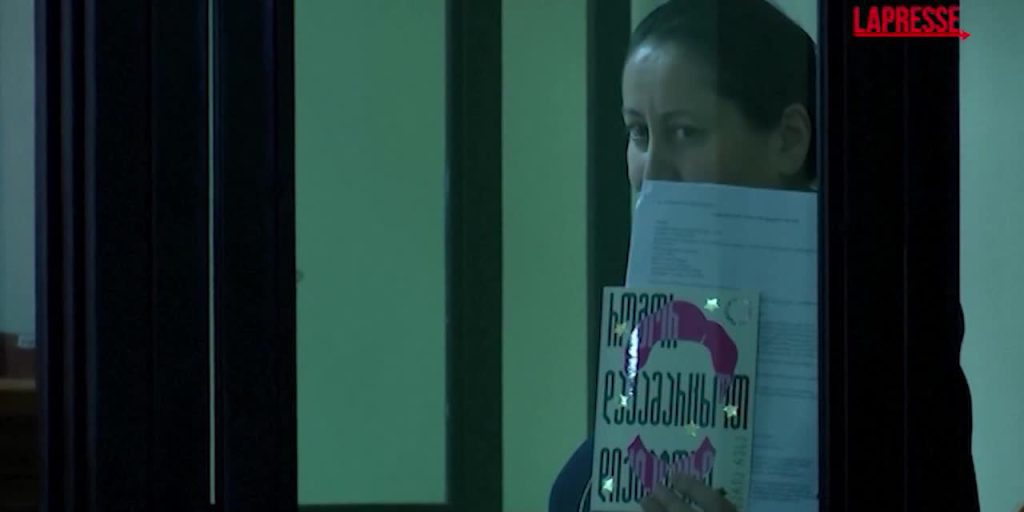 Ue, Premio Sacharov al bielorusso Poczobut e alla georgiana Amaglobeli