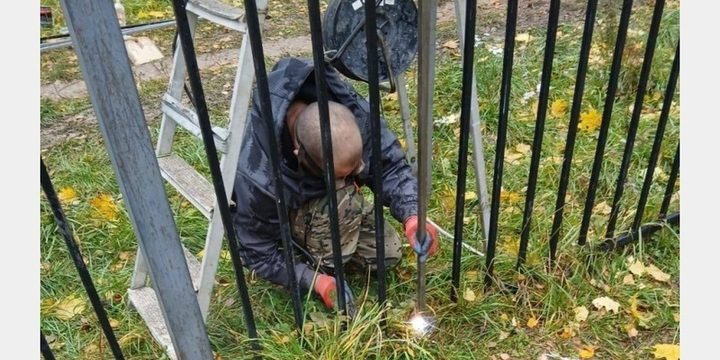 Муниципальные предприятия выполняют поручения Главы Смоленска после недавнего объезда Промышленного района