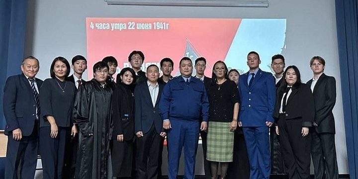 Школьникам Калмыкии представили реконструкцию Нюрнбергского процесса