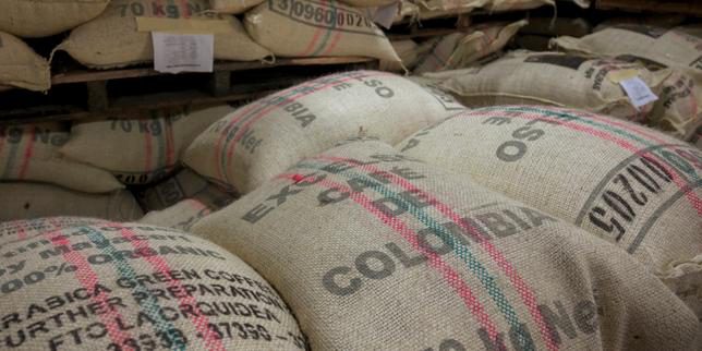 Bilancia commerciale agroalimentare francese: cognac, vini e cacao riducono il saldo positivo a 208 milioni di euro