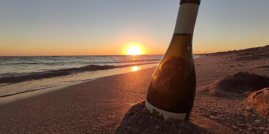 Адлерский районный суд в Сочи продлил арест подозреваемой по делу об отравлении людей кустарным алкоголем