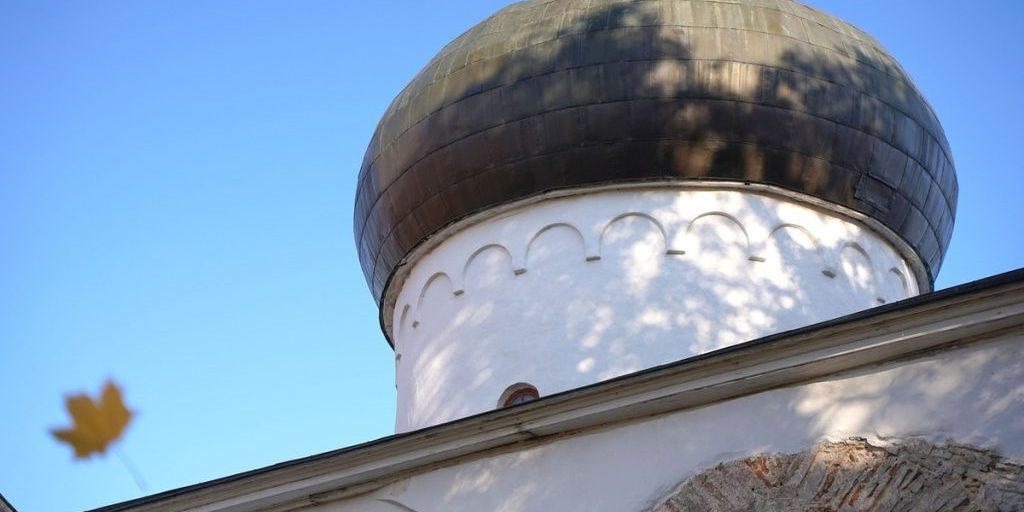 Погружение в историю XII века: уникальная экскурсия по Спасо-Преображенскому собору Мирожского монастыря ждет псковичей