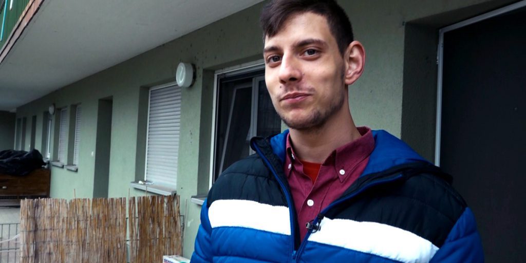 Pascal, beneficiario del Bürgergeld, propone un’estensione del tirocinio ma decide di non accettarla