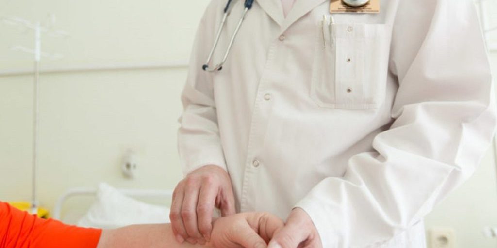 Волгоградцам перечислили симптомы атипичных сердечных приступов